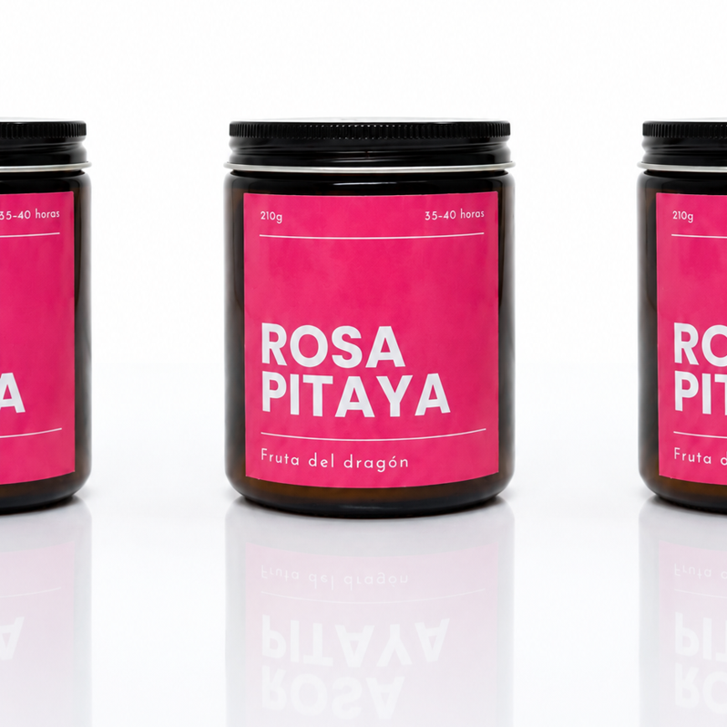 Vela de cera de soja artesanal con aroma a Pitaya en tarro de cristal y con caja de madera