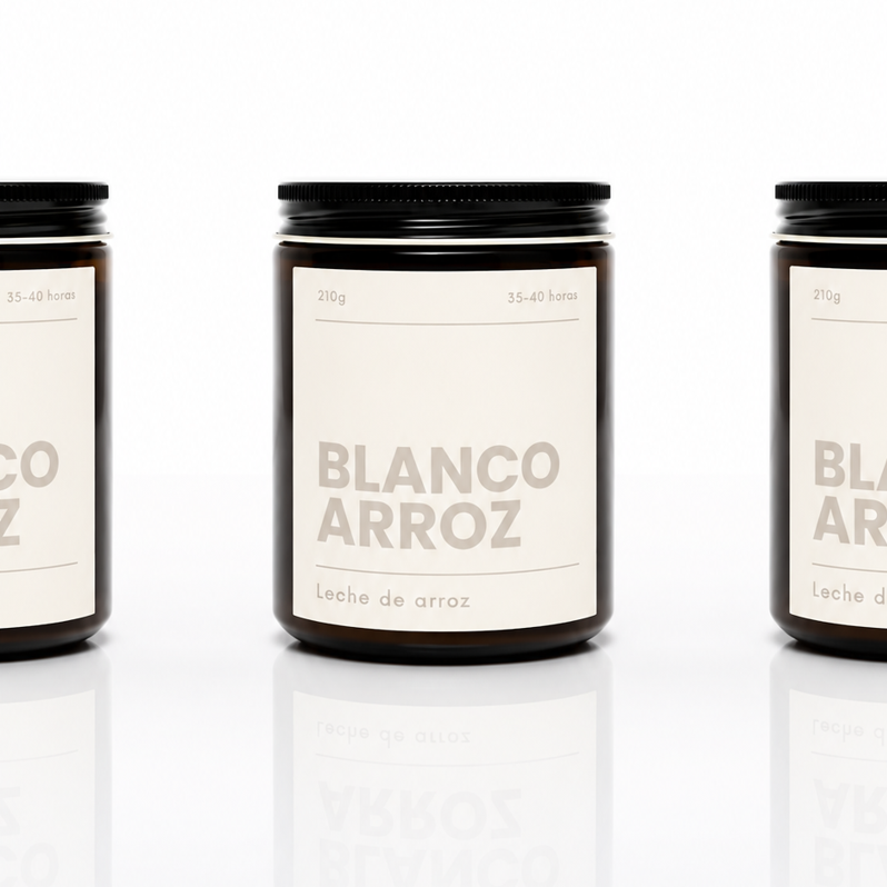Vela artesanal cera de soja y fragancias de grasse, sin tóxicos, natural, aroma leche de arroz, presentada en caja de madera, perfecta para aromatizar tu hogar y para regalar