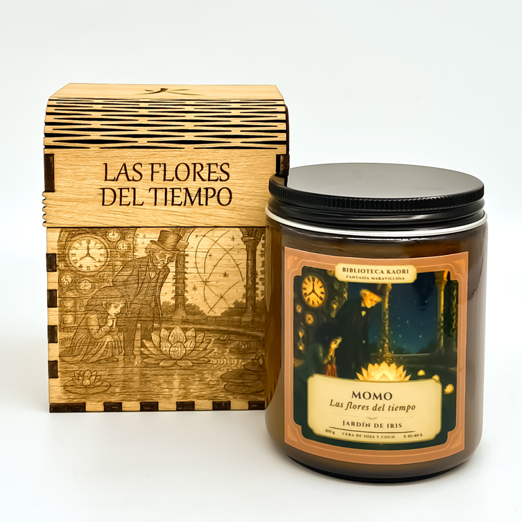 Vela de cera de soja Momo con aroma a jardín de iris con caja de madera grabada